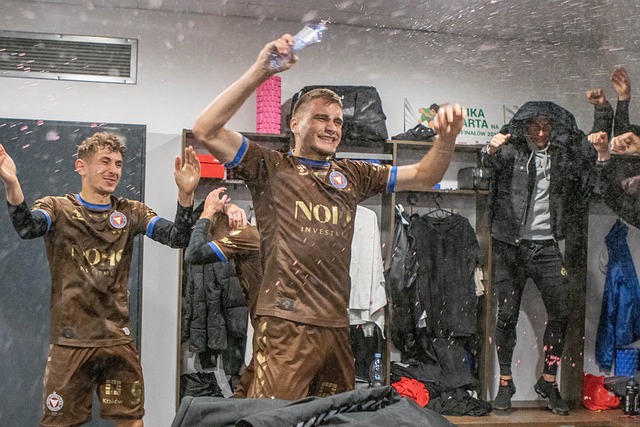 他已經成為 他已經成為